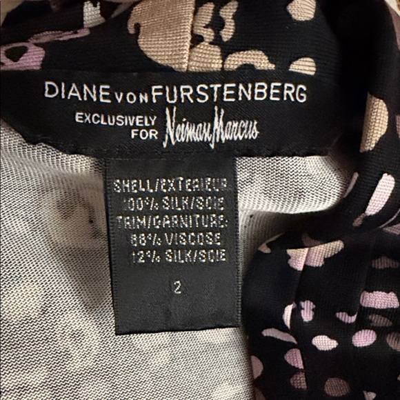 NWOT! Diane Von Furstenberg EXCLUSIVELY FOR NEIMAN MARCUS - Picture 2 of 7